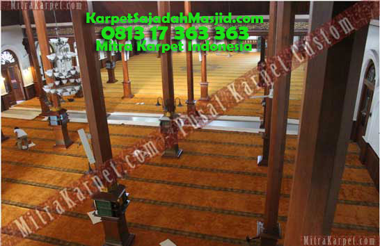 Karpet Masjid Malang Jami Agung Terpasang